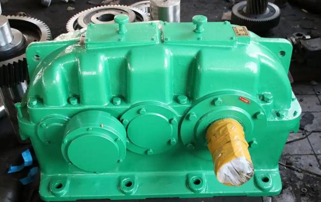 Comparison and explanation of the advantages of ZLY reducer compared to other types of reducers