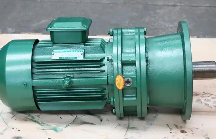 What are the differences between cycloidal pinwheel reducer and worm gear reducer in application scenarios What are the differences between cycloidal pinwheel reducer and worm gear reducer in application scenarios