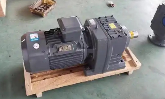 Here are some installation case studies for the GRF167-Y37-4P-50.69-M4-270 reducer. Here are some installation case studies for the GRF167-Y37-4P-50.69-M4-270 reducer.