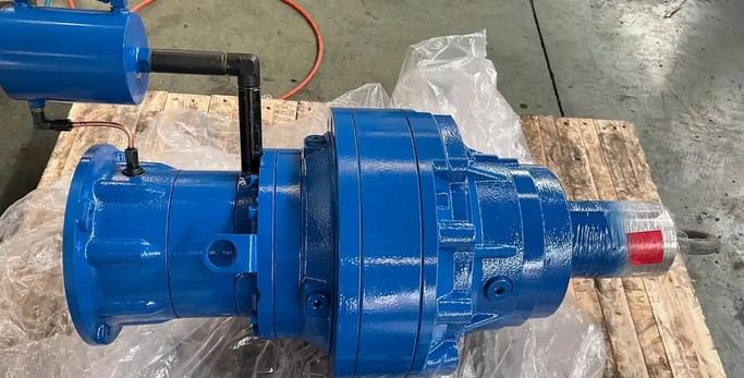 What precautions should be taken when performing load testing on a single-stage BWD10-17-0.75KW reducer?