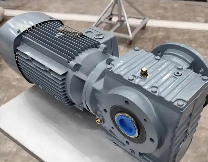 Common faults and solutions for the KAF47-Y2.2-4P-5.36-M2-90° reducer