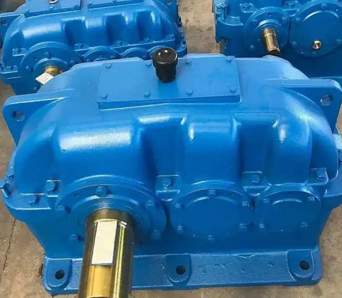 Common faults and solutions for ZLY400-8-2 hard-tooth surface reducer