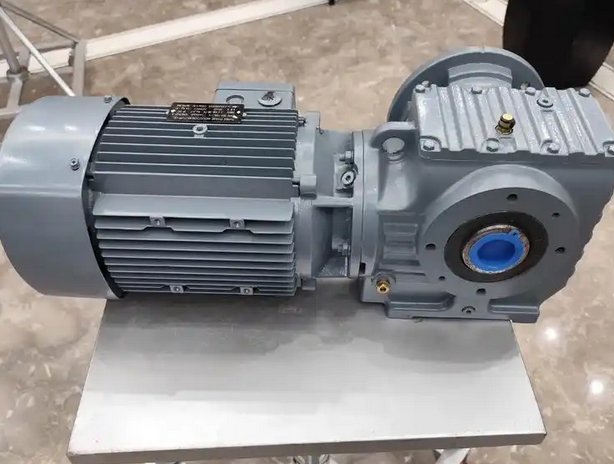 How to prevent abnormal overheating of the GKAF87-12.4-AD4-8 gear reducer How to prevent abnormal overheating of the GKAF87-12.4-AD4-8 gear reducer