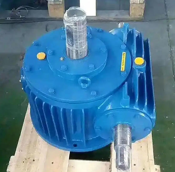 Product features of WHC125-31.5 circular cylindrical worm gear reducer