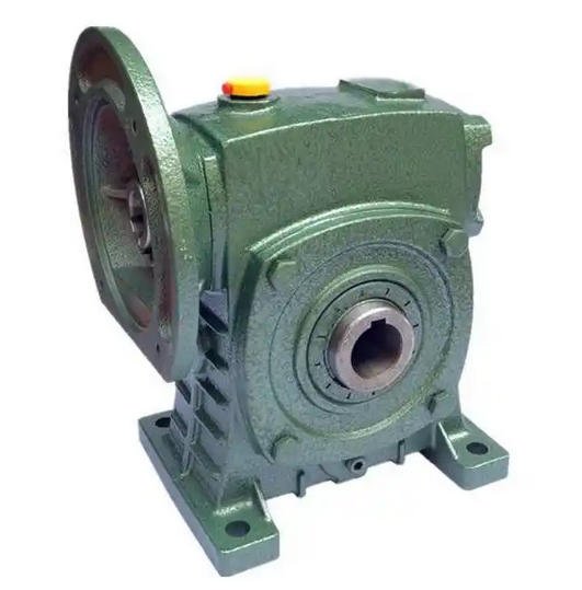 What specific damages can lubricating oil pollution cause to the bearings of WPDKS120-60-3KW worm gear reducer