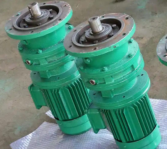 What tools and materials are needed for the lubrication system modification of BLY15-11-1.5KW cycloidal pinwheel reducer