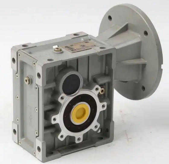 Which model is more durable, RV90 or RV75 worm gear reducer