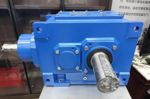 Which industries or application scenarios are more suitable for using B2SV industrial gearboxes