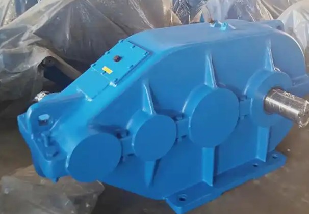 How to ensure the installation accuracy of the oil pool inclined design of ZSC600-37.9-1 soft tooth surface gear reducer