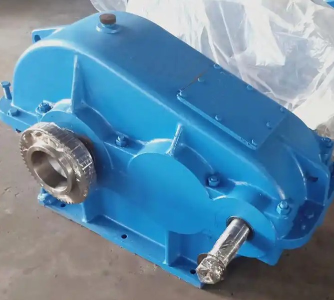 How to avoid humidity having a negative impact on the operation of the ZQ1000-50-48.57-IIICA reducer