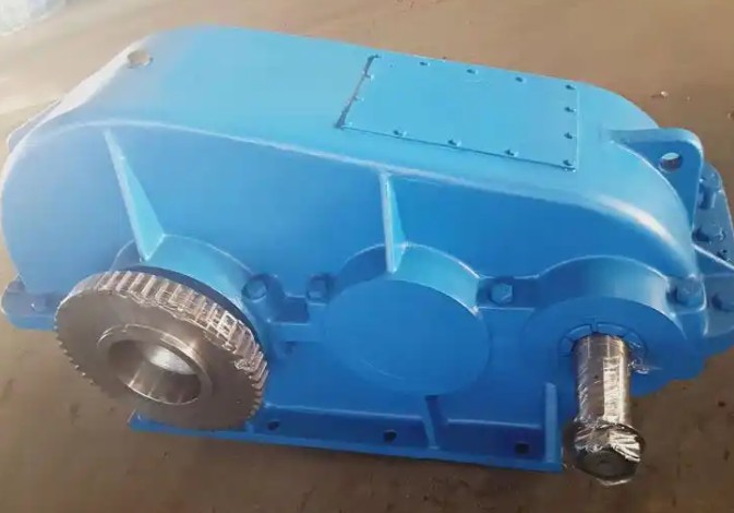 What are the common faults of ZQ500-16-3 reducer in high humidity environment?