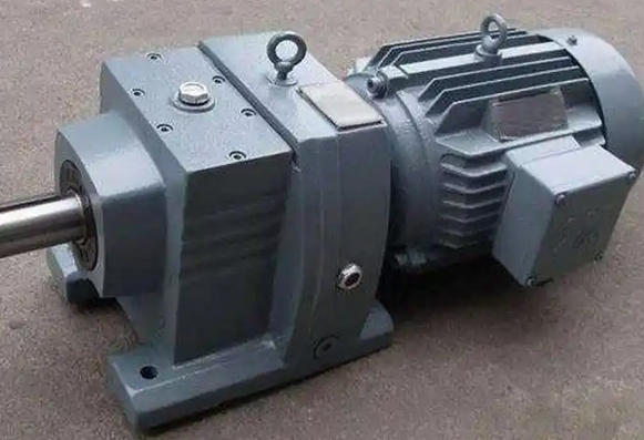 What other problems may be caused by assembly accuracy deviation of R87-23.40-5.5KW gear reducer