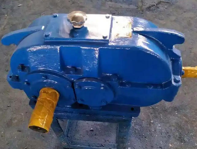 What are the commonly used testing instruments in load testing of reducers