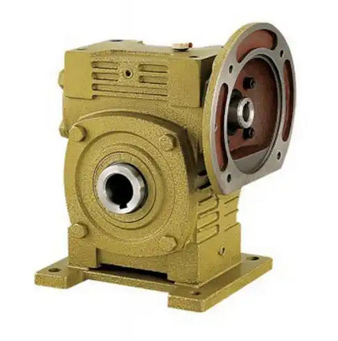 What safety precautions should be taken when preheating the WPWDKS80-20-A worm gear reducer