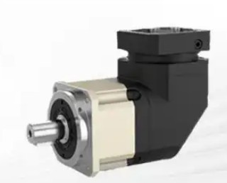 What are the special considerations when selecting a FABR series planetary reducer for vertical installation?