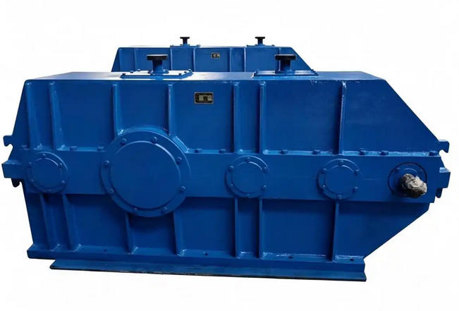 Comprehensive comparison of performance between LLSH series three ring reducer and traditional reducer without stepping on pits