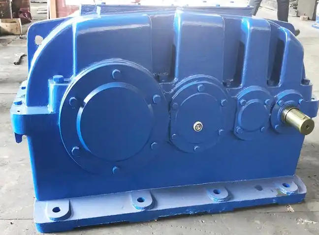 Collaborative debugging of sizing machine reducer and frequency converter: practical method to solve the problem of multi axis synchronization