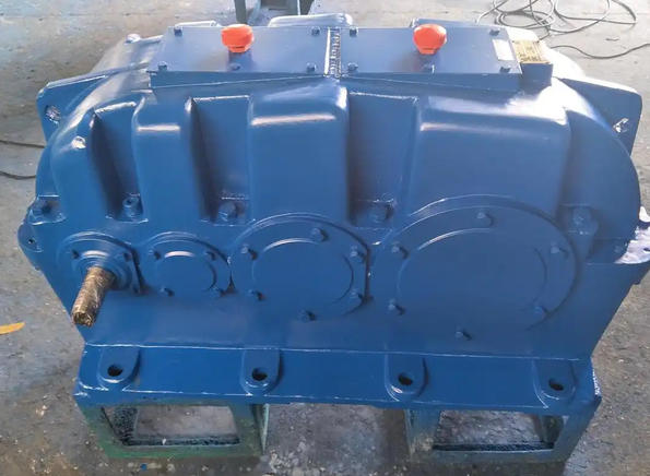 How should the daily inspection and maintenance cycle of ZSY reducer be adjusted?