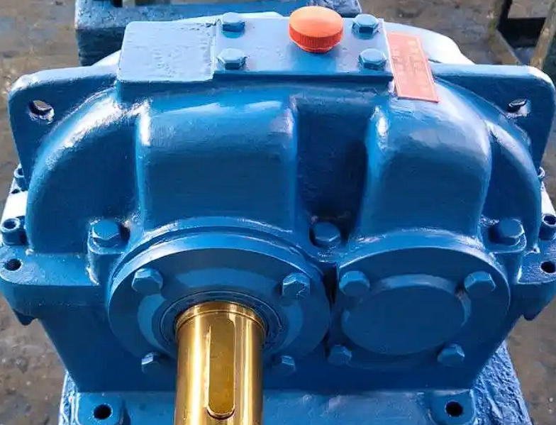 What are the operating steps for debugging the ZDY hard tooth reducer housing
