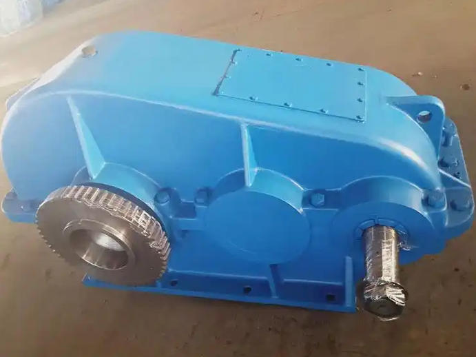 What is the frequency of checking whether the heat dissipation fins of the soft-toothed surface gear reducer are installed securely
