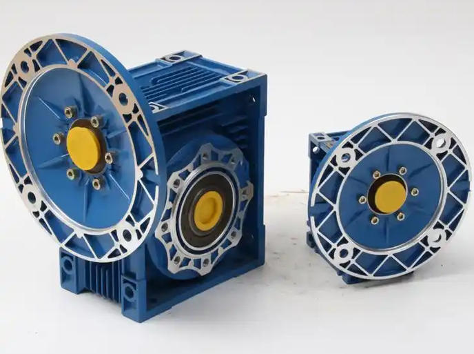 Safety Hazards and Operational Risks of Self-Locking Failure in RV110-40-1.1KW Reducers