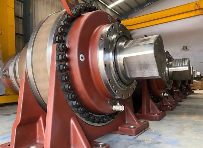 What are the differences in no-load losses among different types of gear reducers