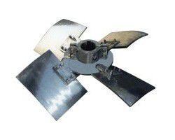 Four-blade propeller agitator